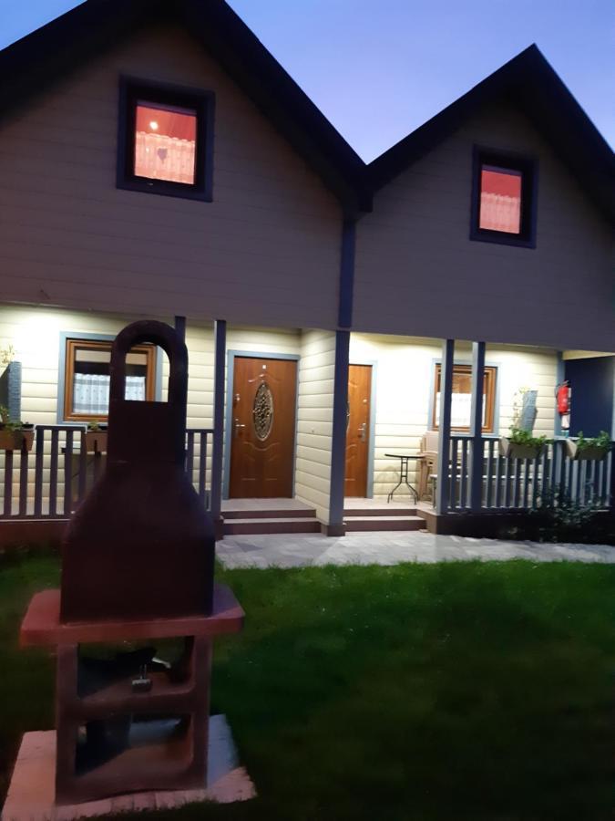 Domki Teo Pietrowe I Parterowe Rewal Buitenkant foto
